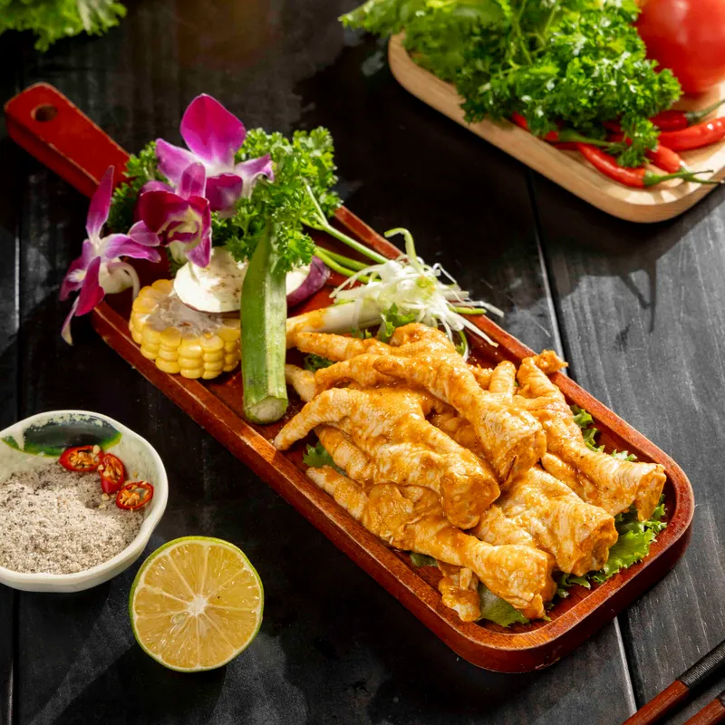 Chili Salt Grilled Chicken Feet