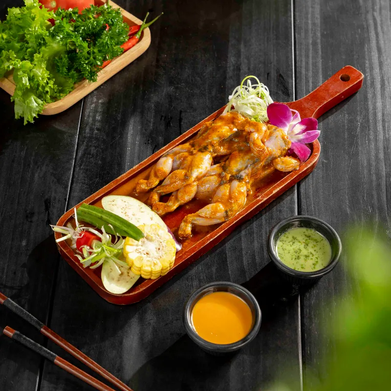 Chili Salt Grilled Frogs