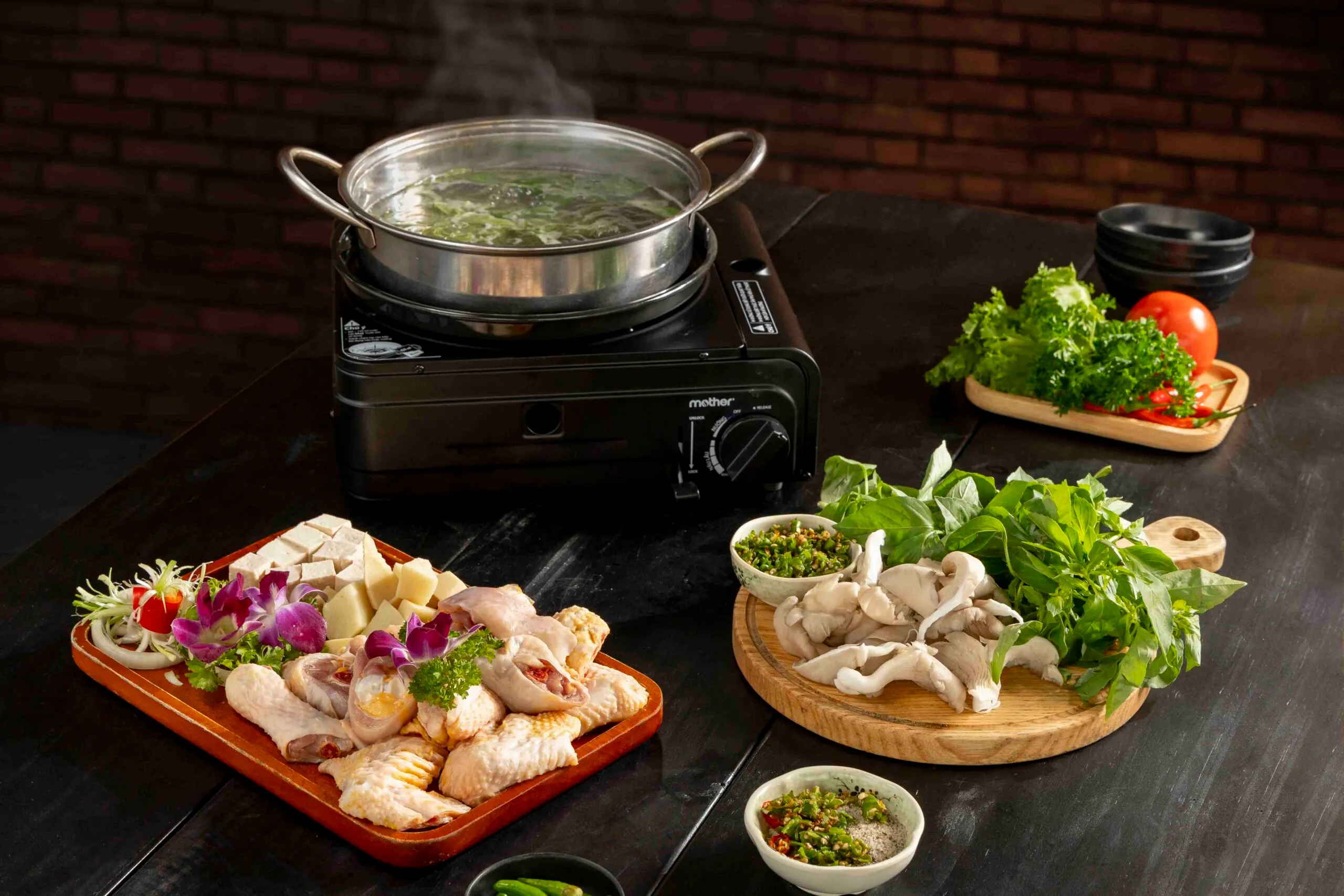 lẩu gà lá é Đà LẠt 