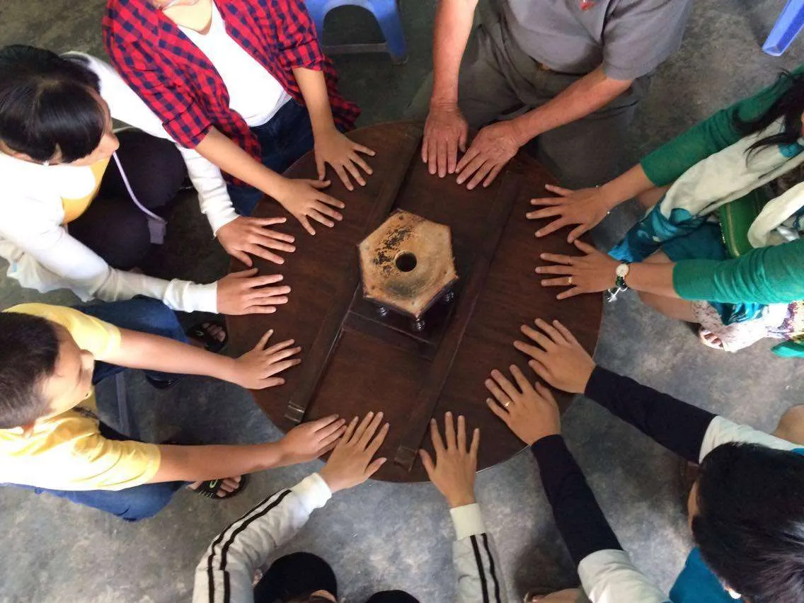 Bàn tự xoay Chùa Linh Phước