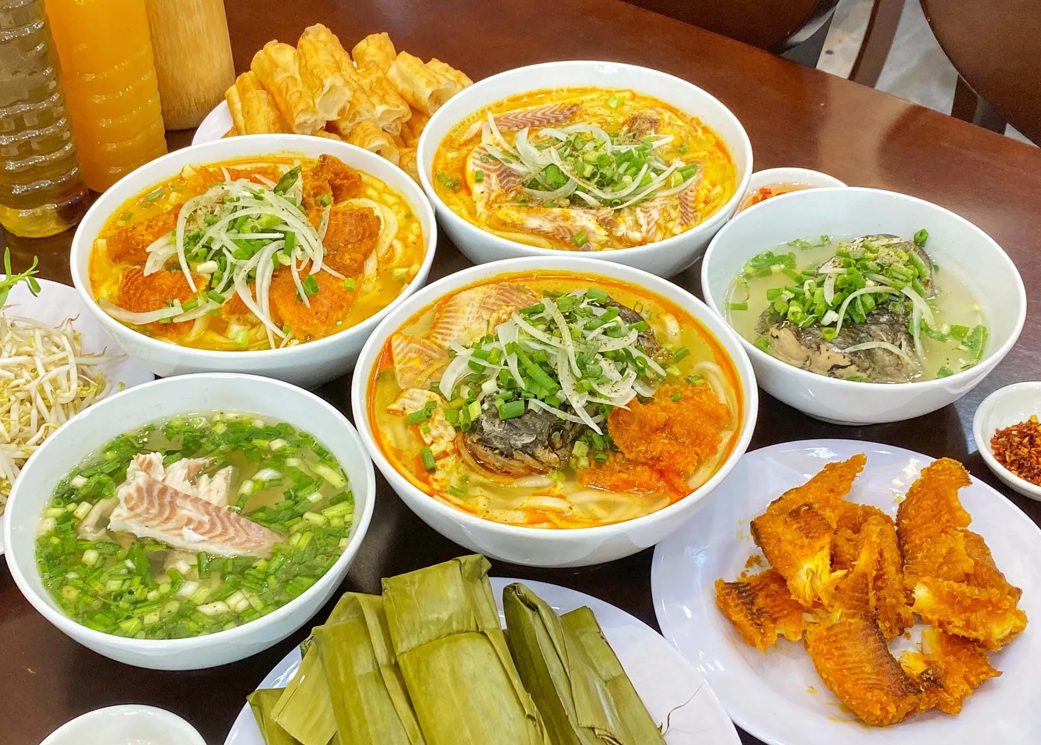 Bánh canh cá lóc - ăn sáng ở Đà Lạt