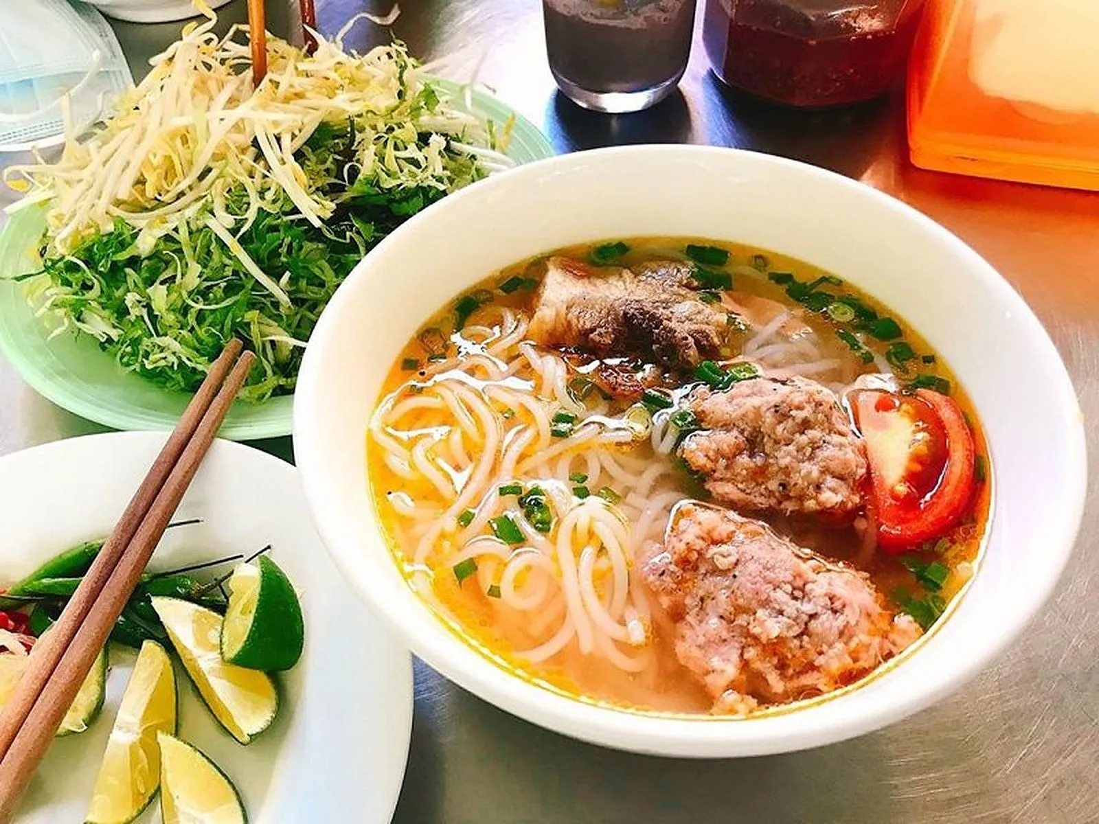 Bún riêu Dì Cảnh – ăn sáng ở Đà Lạt