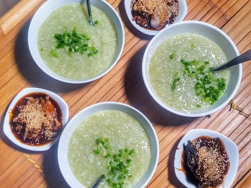 Cháo trắng lá dứa - món ngon Đà Lạt