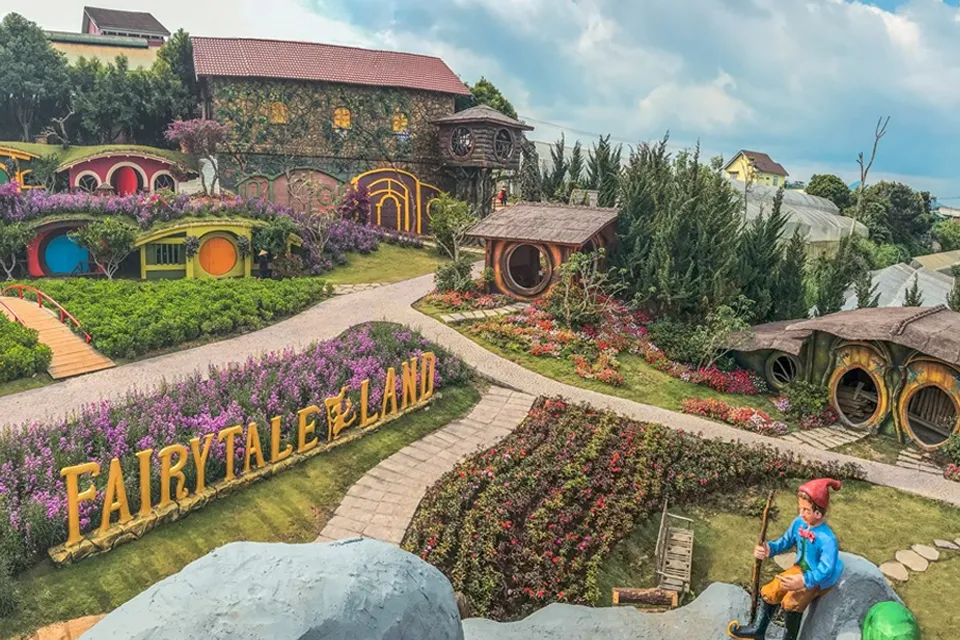 Dalat Fairytale Land 2025 - Bỏ túi kinh nghiệm vui chơi
