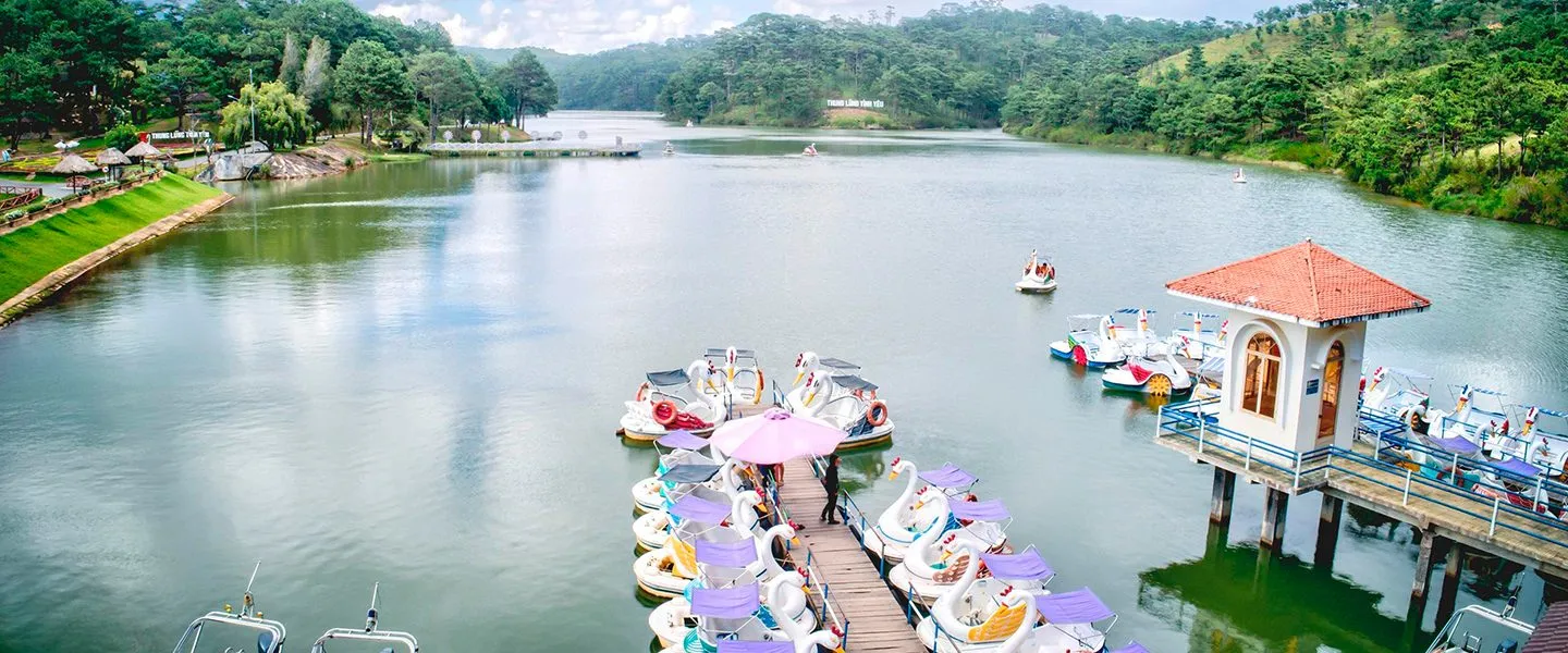 Đạp Vịt Hồ Đa Thiện Thung Lũng Tình Yêu