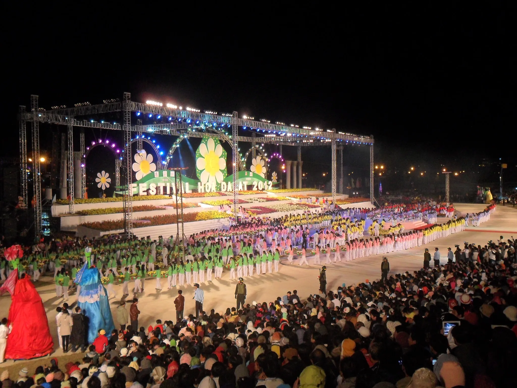 Đêm khai mạc Festival Hoa Đà Lạt 2012 tại Quảng trường Lâm Viên