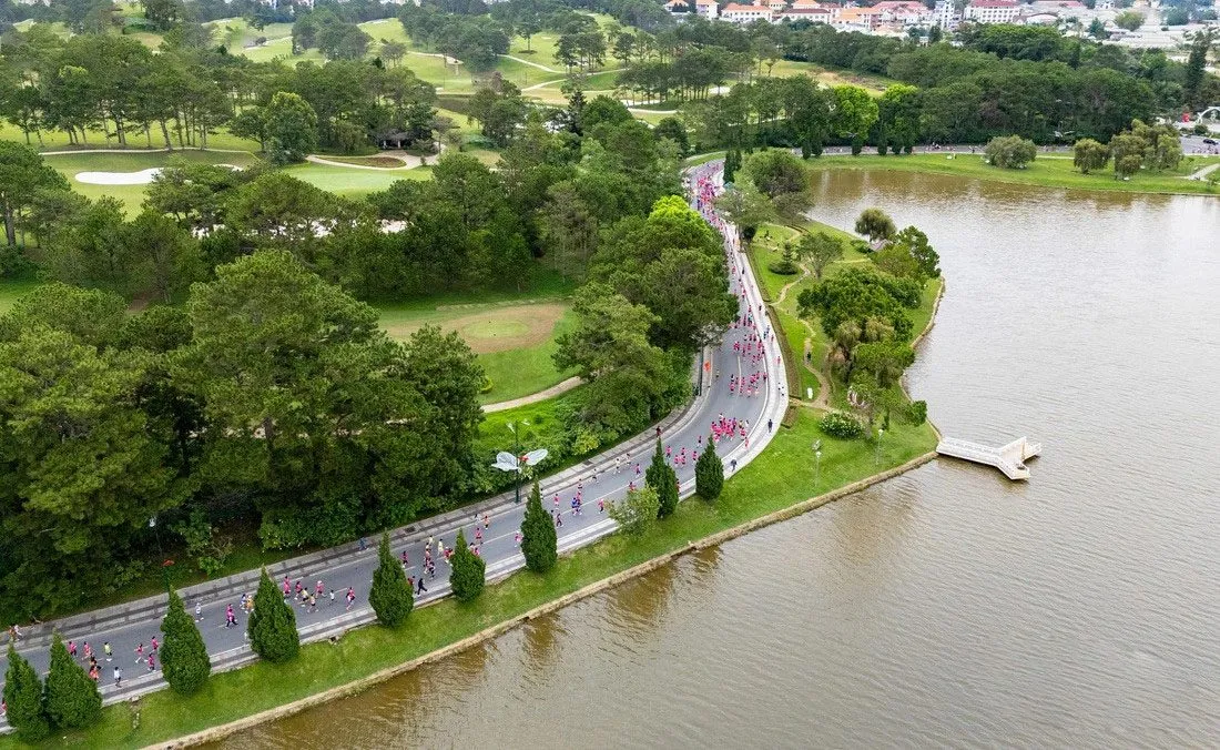 Hồ xuân hương Đà Lạt rộng bao nhiêu