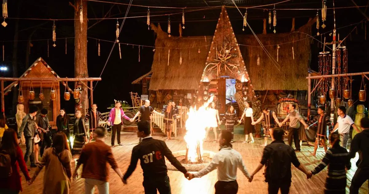 Lễ Hội Còng Chiên - Thung Lũng Tình Yêu