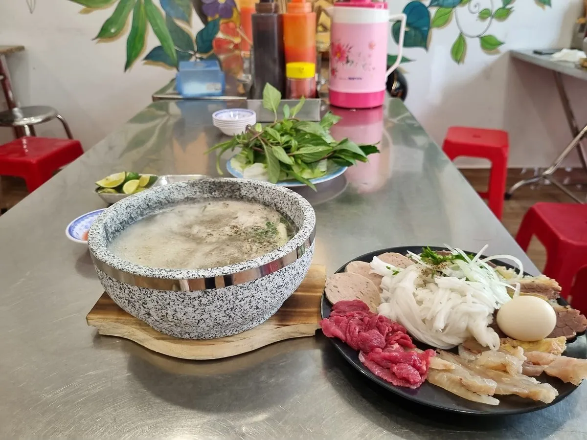 Phở Hiếu - ăn sáng ở Đà Lạt