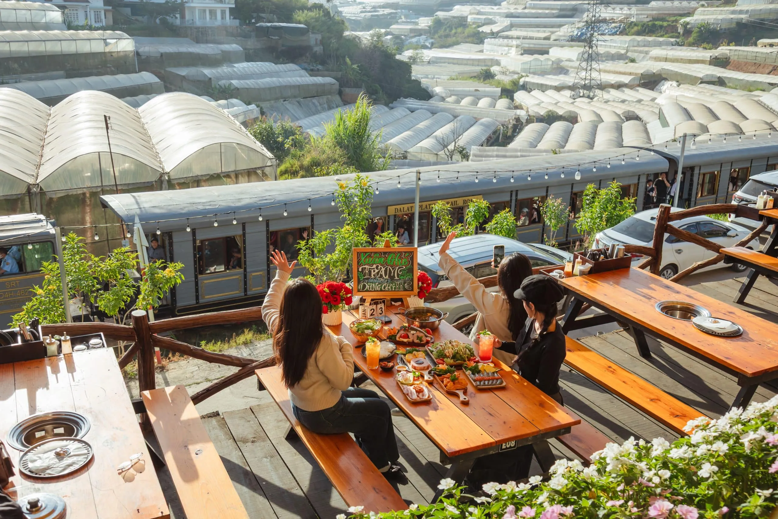 Tiem nuong view tau lua da lat scaled