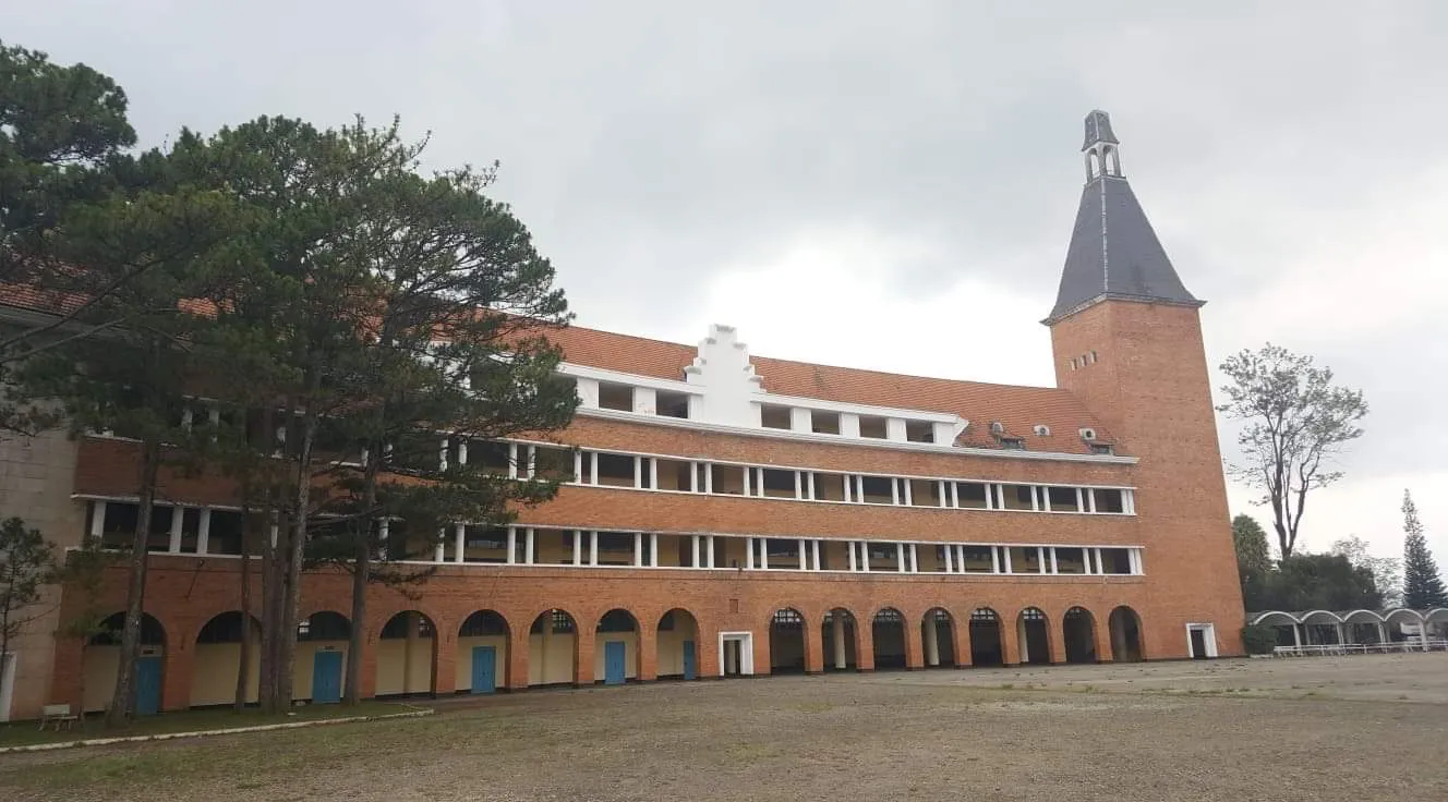 Toàn cảnh trường sư phạm Đà Lạt