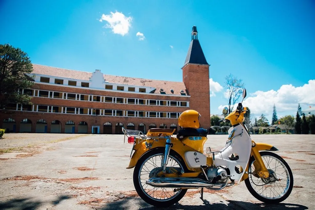 Khám phá đà lạt bằng xe máy -du lịch Đà Lạt